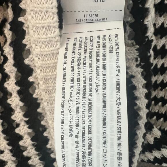 Abercrombie & Fitch Crochet Maxi Dress - Picture 5 of 5